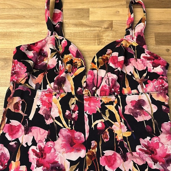 ANTHROPOLOGIE ⭐️ floral jumpsuit - Picture 7 of 10